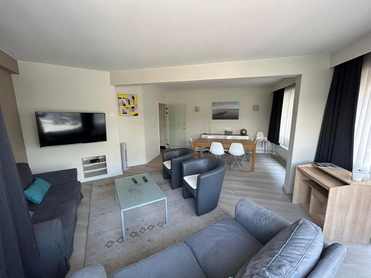 3 Bedroom Apartment Nearby The Sea Ostende Extérieur photo